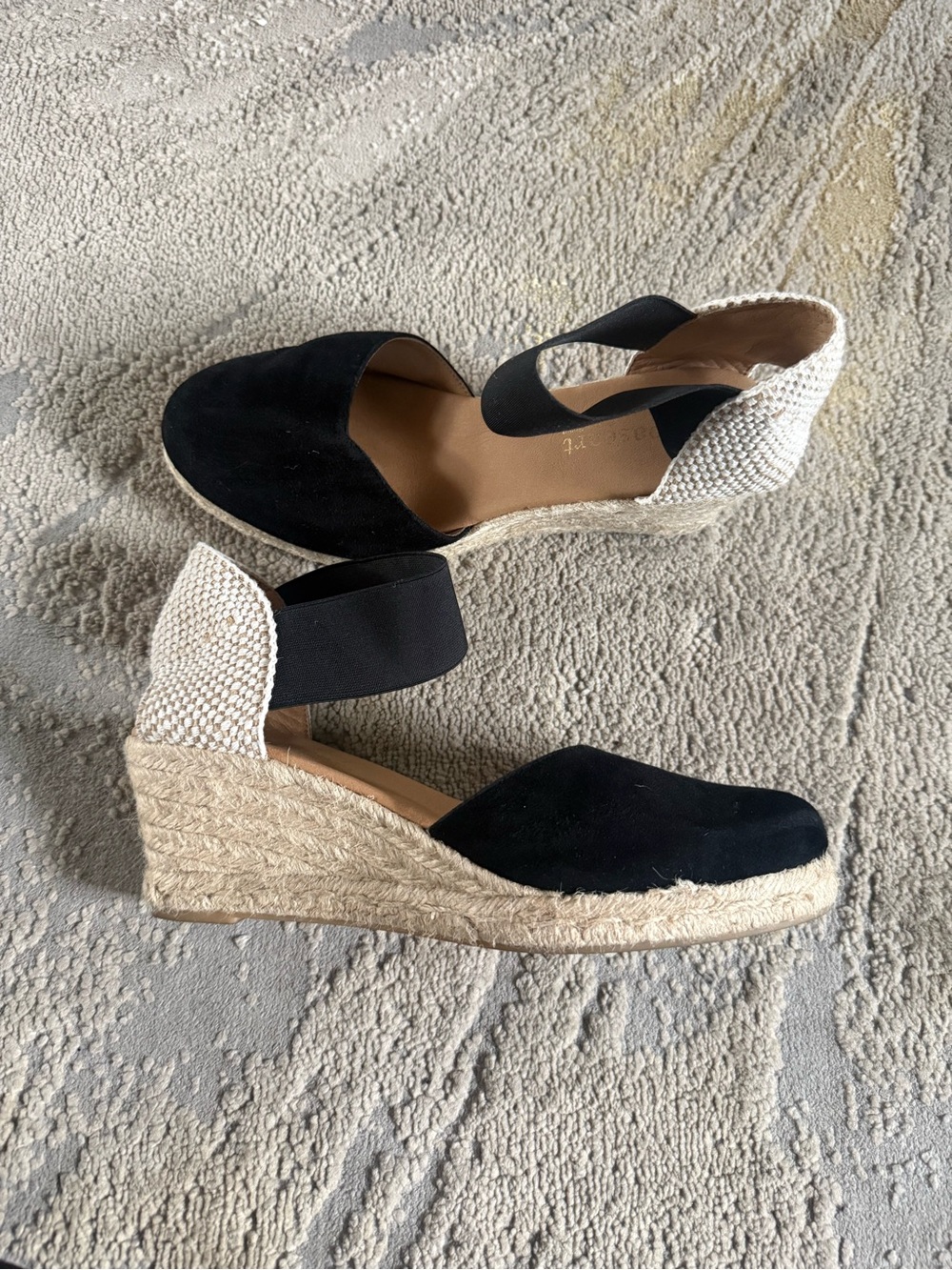Paseart Spain Black Suede Espadrille Wedge closed toe stretchy strap 41 / 8